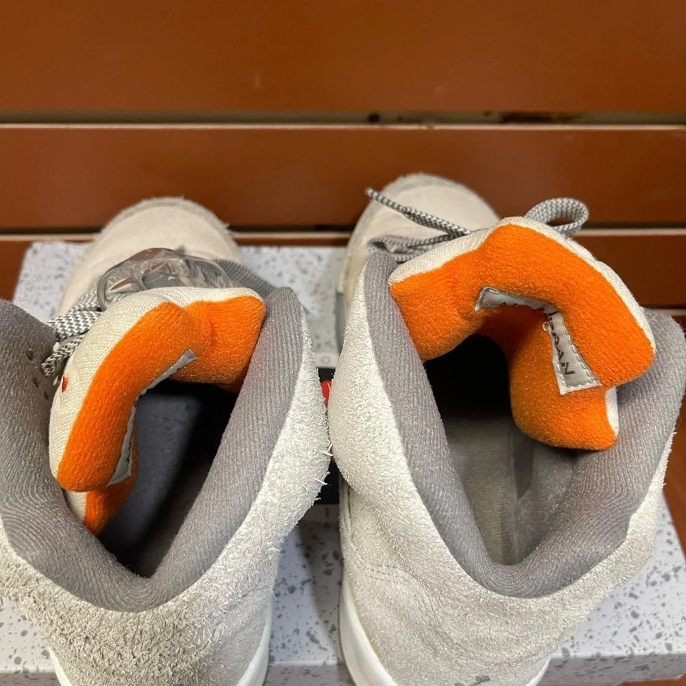 Jordan Sneakers in Gray and Orange